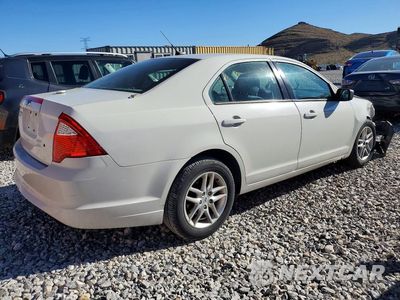 Trzecie zdjęcie samochodu z tyłu: 2012 FORD FUSION S VIN:3FAHP0GA4CR249280 - miniatura