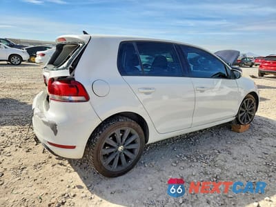 Trzecie zdjęcie samochodu z tyłu: 2014 VOLKSWAGEN GOLF VIN:WVWDM7AJ8EW000063 - miniatura