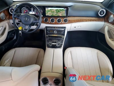 Zdjęcie 8 z 11 samochodu: 2017 MERCEDES-BENZ E 300 4MATIC VIN:WDDZF4KB7HA033827 - miniatura
