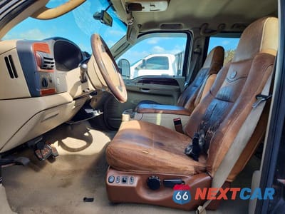 Zdjęcie 7 z 13 samochodu: 2006 FORD F350 SUPER DUTY VIN:1FTWW33P96EC20705 - miniatura