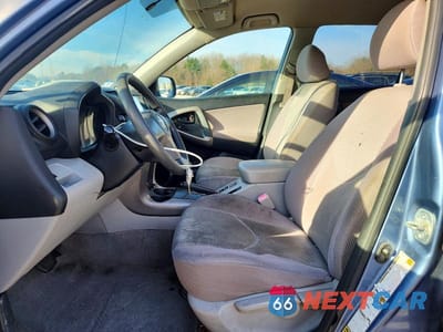 Zdjęcie 7 z 14 samochodu: 2008 TOYOTA RAV4 BASE VIN:JTMBD33V986080249 - miniatura