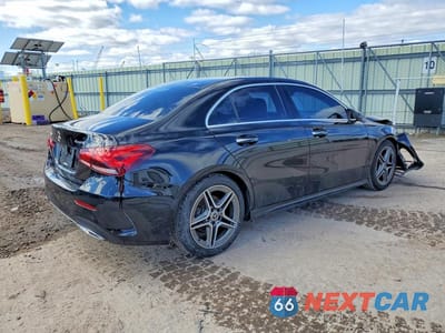 Trzecie zdjęcie samochodu z tyłu: 2020 MERCEDES-BENZ A 220 4MATIC VIN:W1K3G4FB4LW047371 - miniatura