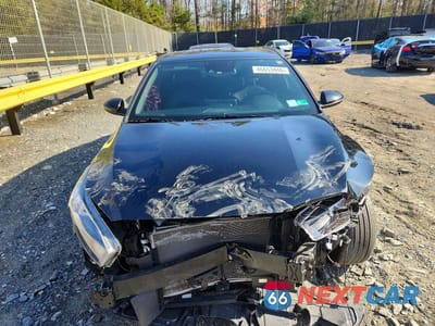 Piąte zdjęcie samochodu w środku: 2024 KIA FORTE GT-LINE VIN:3KPF54AD3RE801109 - miniatura