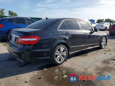Trzecie zdjęcie samochodu z tyłu: 2011 MERCEDES-BENZ E 350 BLUETEC VIN:WDDHF2EB7BA291834 - miniatura