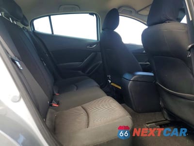 Zdjęcie 10 z 12 samochodu: 2018 MAZDA 3 SPORT VIN:3MZBN1K77JM208818 - miniatura