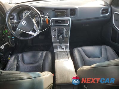 Zdjęcie 8 z 11 samochodu: 2012 VOLVO S60 T5 VIN:YV1622FS7C2144625 - miniatura