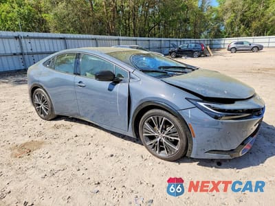 Czwarte zdjęcie samochodu z boku: 2026 TOYOTA PRIUS XLE VIN:JTDACAAU9T3074944 - miniatura