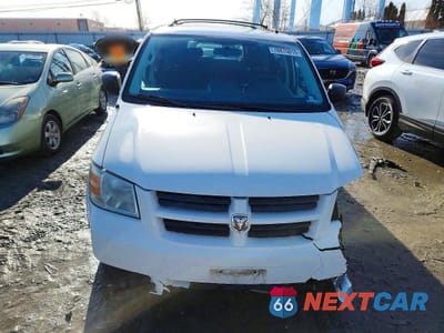 Piąte zdjęcie samochodu w środku: 2010 DODGE GRAND CARAVAN SE VIN:2D4RN4DE0AR139870 - miniatura