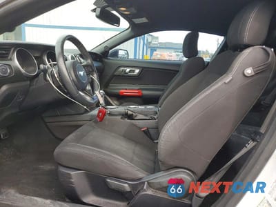 Zdjęcie 7 z 13 samochodu: 2019 FORD MUSTANG VIN:1FA6P8TH4K5178236 - miniatura