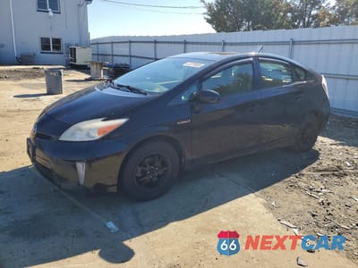 2013 TOYOTA PRIUS TWO JTDKN3DU7D5632477 - główne zdjęcie licytacji z USA - miniatura