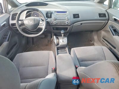 Zdjęcie 8 z 12 samochodu: 2006 HONDA CIVIC LX VIN:1HGFA165X6L027151 - miniatura