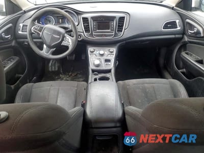 Zdjęcie 8 z 11 samochodu: 2016 CHRYSLER 200 LIMITED VIN:1C3CCCABXGN141178 - miniatura