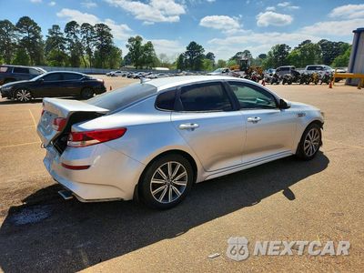 Trzecie zdjęcie samochodu z tyłu: 2019 KIA UK VIN:5XXGT4L35KG375080 - miniatura