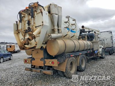 Czwarte zdjęcie samochodu z boku: 2016 WESTERN STAR 4700 SEWER JETTER TRUCK VIN:5KKHAXCY8GPHG8317 - miniatura