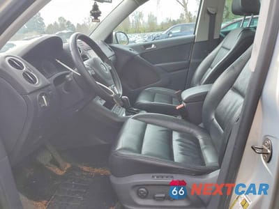 Zdjęcie 7 z 12 samochodu: 2011 VOLKSWAGEN TIGUAN S VIN:WVGBV7AX2BW513941 - miniatura