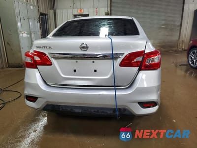 Zdjęcie 6 z 11 samochodu: 2017 NISSAN SENTRA S VIN:3N1AB7AP6HY237048 - miniatura