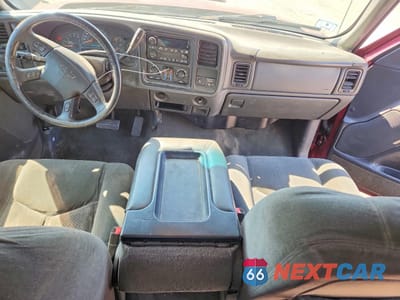 Zdjęcie 8 z 12 samochodu: 2005 CHEVROLET SILVERADO K2500 HEAVY DUTY VIN:1GCHK29UX5E135110 - miniatura