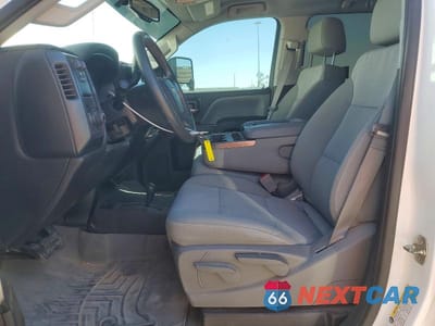Zdjęcie 7 z 12 samochodu: 2016 CHEVROLET SILVERADO K2500 HEAVY DUTY VIN:1GC1KUEG9GF150045 - miniatura