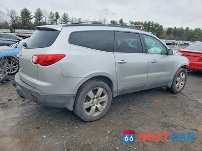 Trzecie zdjęcie samochodu z tyłu: 2012 CHEVROLET TRAVERSE LTZ VIN:1GNKVLED7CJ121069 - miniatura