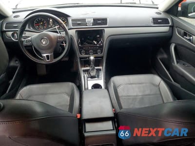 Zdjęcie 8 z 11 samochodu: 2014 VOLKSWAGEN PASSAT SE VIN:1VWBS7A36EC101440 - miniatura