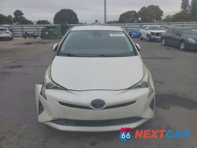 Piąte zdjęcie samochodu w środku: 2018 TOYOTA PRIUS TWO VIN:JTDKBRFU6J3062617 - miniatura