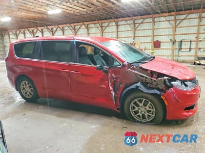 Czwarte zdjęcie samochodu z boku: 2025 CHRYSLER GRAND CARAVAN SXT VIN:2C4RC1ZGXSR606144 - miniatura