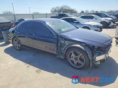 Czwarte zdjęcie samochodu z boku: 2017 MERCEDES-BENZ E 300 VIN:WDDZF4JBXHA001360 - miniatura