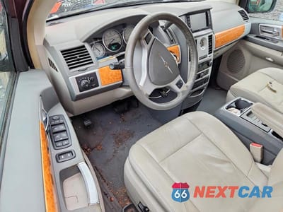 Zdjęcie 8 z 12 samochodu: 2008 CHRYSLER TOWN & COUNTRY LIMITED VIN:2A8HR64X08R689499 - miniatura