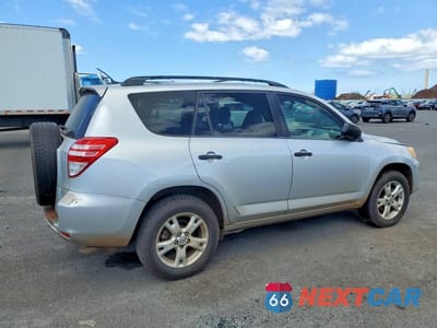 Trzecie zdjęcie samochodu z tyłu: 2009 TOYOTA RAV4 BASE VIN:JTMZK33V49D002804 - miniatura