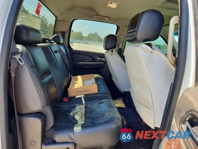 Zdjęcie 10 z 12 samochodu: 2013 GMC SIERRA K2500 DENALI VIN:1GT125E85DF193176 - miniatura