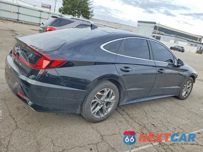 Trzecie zdjęcie samochodu z tyłu: 2021 HYUNDAI SONATA SEL VIN:5NPEL4JA2MH072161 - miniatura