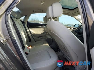 Zdjęcie 10 z 11 samochodu: 2015 AUDI A3 PREMIUM VIN:WAUBFGFF8F1054111 - miniatura