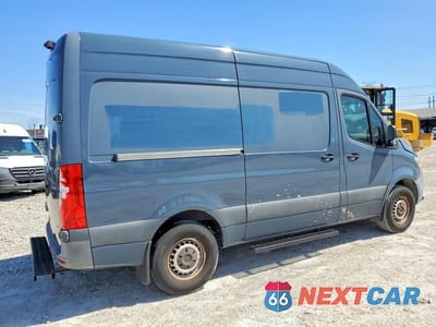 Trzecie zdjęcie samochodu z tyłu: 2019 MERCEDES BENZ SPRINTER 2500 VIN:WD4PF0CD8KP099257 - miniatura