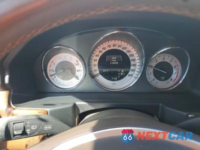 Zdjęcie 9 z 12 samochodu: 2013 MERCEDES-BENZ GLK 350 VIN:WDCGG5HB1DG037157 - miniatura