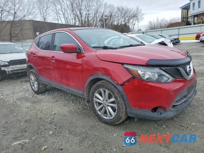 Czwarte zdjęcie samochodu z boku: 2017 NISS ROGUE VIN:JN1BJ1CR5HW122158 - miniatura