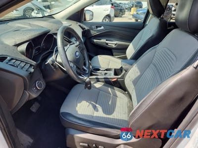 Zdjęcie 7 z 13 samochodu: 2019 FORD ESCAPE SE VIN:1FMCU0GDXKUB75793 - miniatura