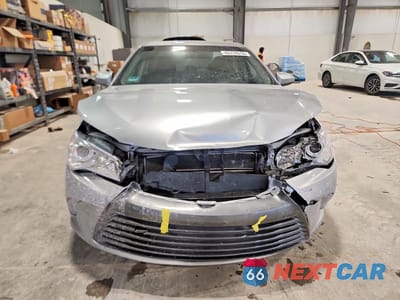 Piąte zdjęcie samochodu w środku: 2015 TOYOTA CAMRY HYBRID LE VIN:4T1BD1FKXFU167801 - miniatura