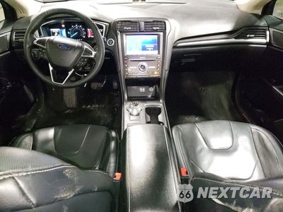 Zdjęcie 8 z 11 samochodu: 2020 FORD FUSION TITANIUM VIN:3FA6P0D93LR176226 - miniatura