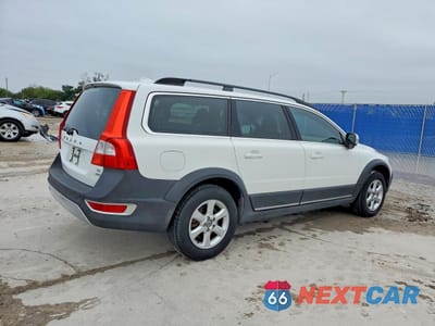 Trzecie zdjęcie samochodu z tyłu: 2010 VOLVO XC70 3.2 VIN:YV4960BZ1A1075381 - miniatura