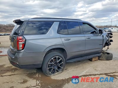 Trzecie zdjęcie samochodu z tyłu: 2022 CHEVROLET TAHOE K1500 RST VIN:1GNSKRKD5NR103903 - miniatura