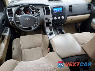 Zdjęcie 8 z 12 samochodu: 2007 TOYOTA TUNDRA SR5 VIN:5TFBT54187X005951 - miniatura