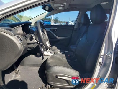 Zdjęcie 7 z 11 samochodu: 2012 HYUNDAI ELANTRA LIMITED VIN:5NPDH4AE7CH151310 - miniatura