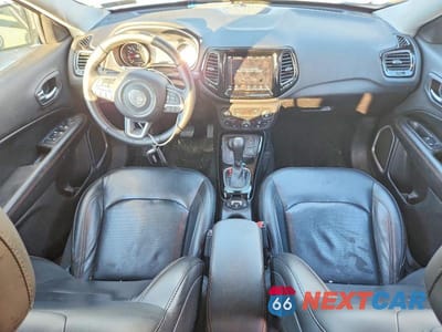 Zdjęcie 8 z 12 samochodu: 2019 JEEP COMPASS LIMITED VIN:3C4NJDCB9KT656386 - miniatura