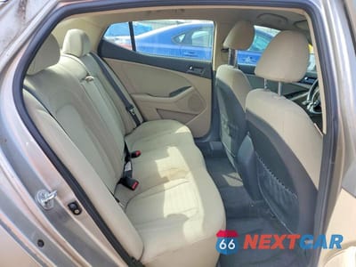 Zdjęcie 10 z 11 samochodu: 2011 KIA OPTIMA LX VIN:KNAGM4A70B5113164 - miniatura