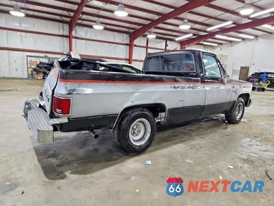 Trzecie zdjęcie samochodu z tyłu: 1984 CHEVROLET C10 VIN:1GCDC14H7EF325361 - miniatura