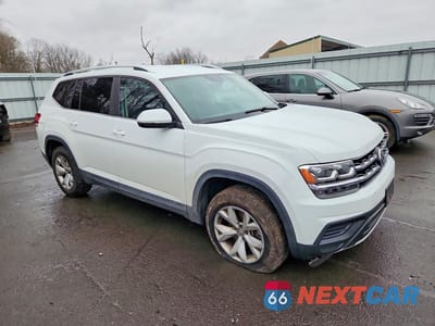 Czwarte zdjęcie samochodu z boku: 2019 VOLKSWAGEN ATLAS S VIN:1V2GR2CA4KC566182 - miniatura
