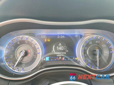 Zdjęcie 9 z 11 samochodu: 2015 CHRYSLER 300 LIMITED VIN:2C3CCAAG2FH813922 - miniatura