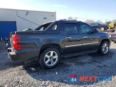 Trzecie zdjęcie samochodu z tyłu: 2013 CHEVROLET AVALANCHE LTZ VIN:3GNTKGE7XDG237528 - miniatura