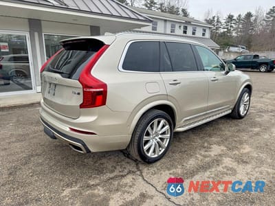 Czwarte zdjęcie samochodu z boku: 2016 VOLVO XC90 T8 VIN:YV4BC0PL9G1048520 - miniatura