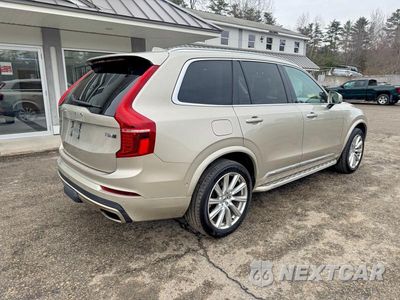 Czwarte zdjęcie samochodu z boku: 2016 VOLVO XC90 T8 VIN:YV4BC0PL9G1048520 - miniatura